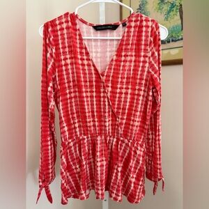 Colleen Lopez Cold Shoulder Long Sleeve Blouse. NWOT. Size XS